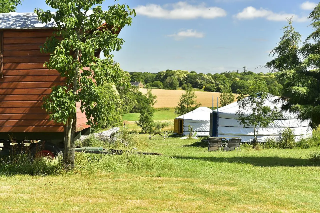 Yourte Roulotte Et Gite De La Laita Clohars-Carnoet Country house