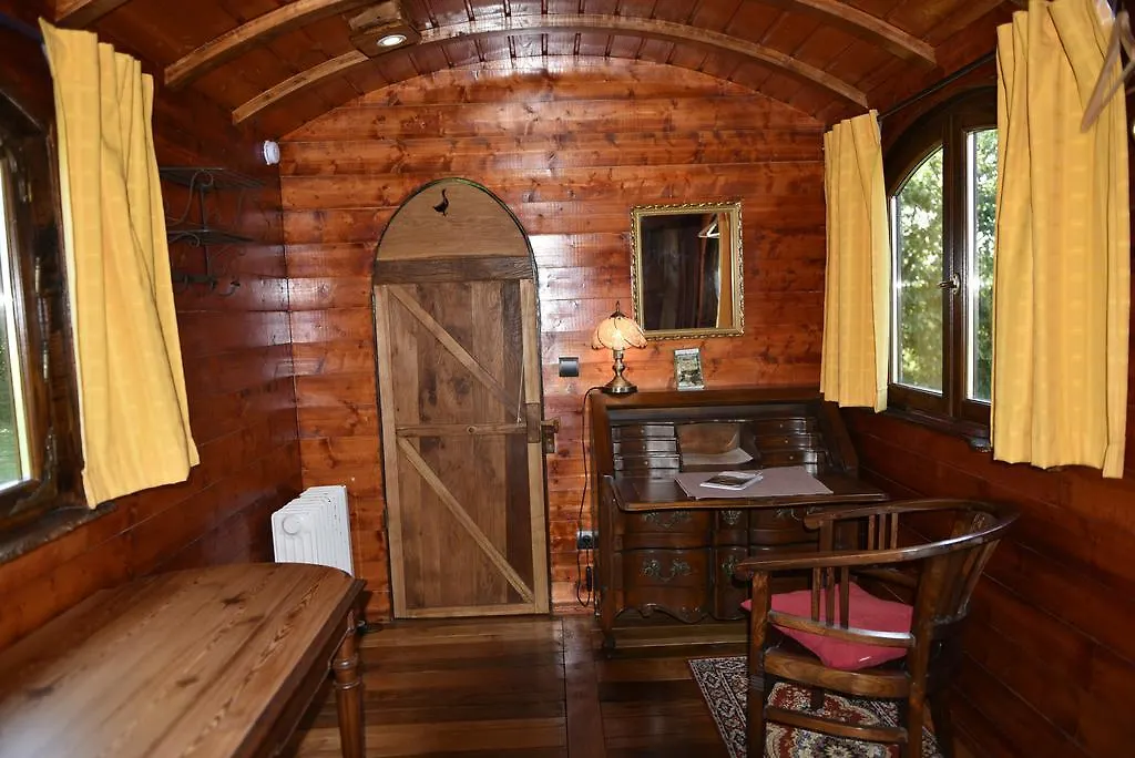 Yourte Roulotte Et Gite De La Laita Clohars-Carnoet Country house
