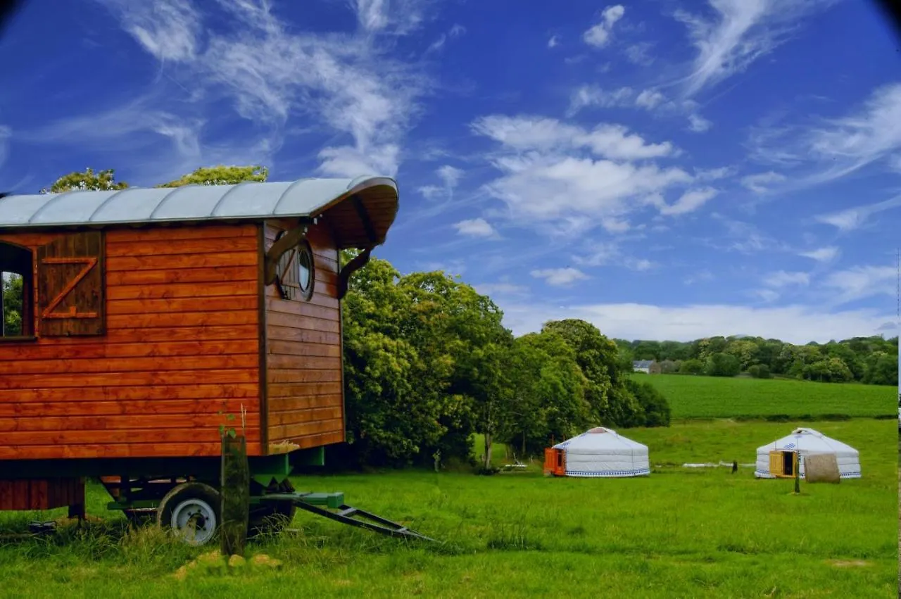 Country house Yourte Roulotte Et Gite De La Laita Clohars-Carnoet